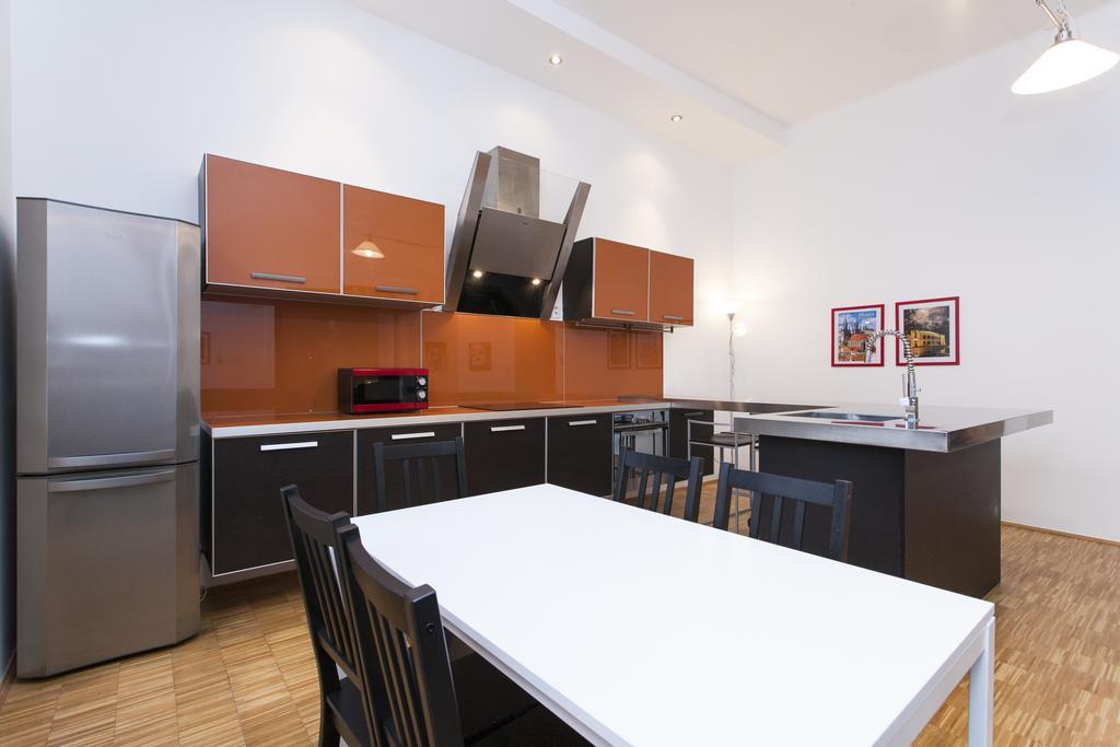 V Lesicku 8 Apartment Prag